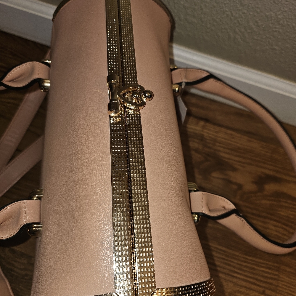 Elegant PEACH COLOR Satchel With Letters - Picture 10 of 10